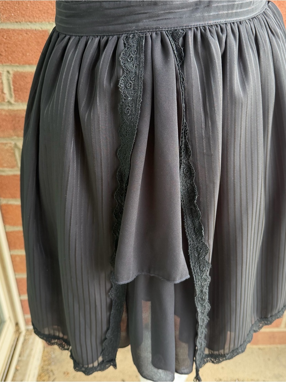Black Axes Femme dress - Picture 3 of 6